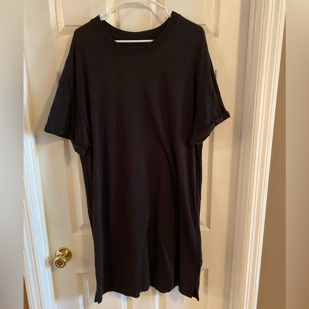 Time and Tru Classic Black Short Sleeve Dress